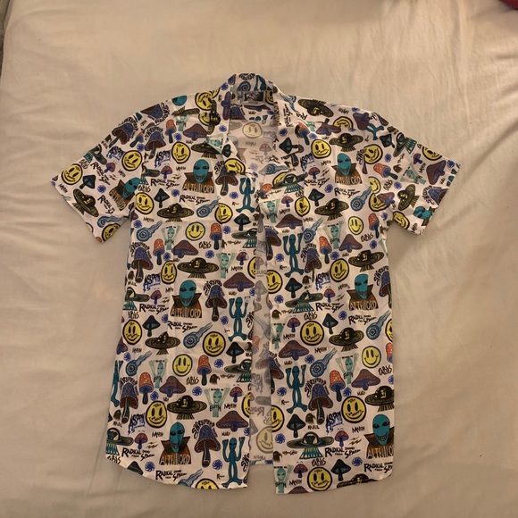 Shredder Digest - Alien Lords Button Down - Medium - Picture 6 of 6